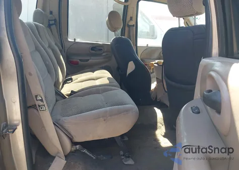 2001 Ford F-150 Harley-Davidson Edition/King Ranch Edition/Lariat/Xlt z USA, uszkodzony, nr VIN 1FTRW07W11KB56585